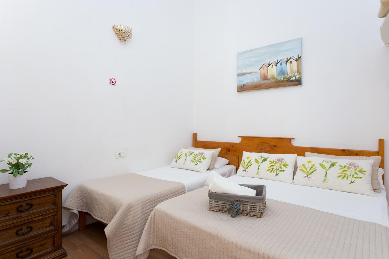 Pension Casablanca B&B Tenerife Santa Cruz de Tenerife Exteriör bild
